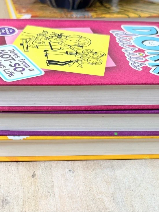 Dork Diaries Lot 3 Hardcover Rachel Renee Russell Kids Book Set - Picture 6 of 6